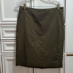 Forest green, size 6, The limited pencil skirt